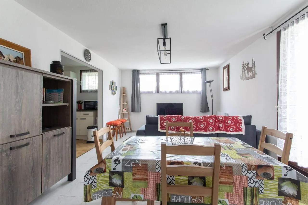 Apartment Les Arolles - Appartement Vue Sur La Montagne Saint-Leger-les-Melezes France